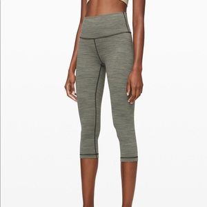 Lululemon Wunder Under High-Rise Crop SIZE 8